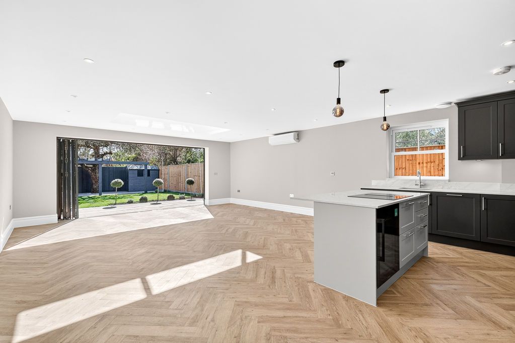 Property photo 2 of 20 Photo 7