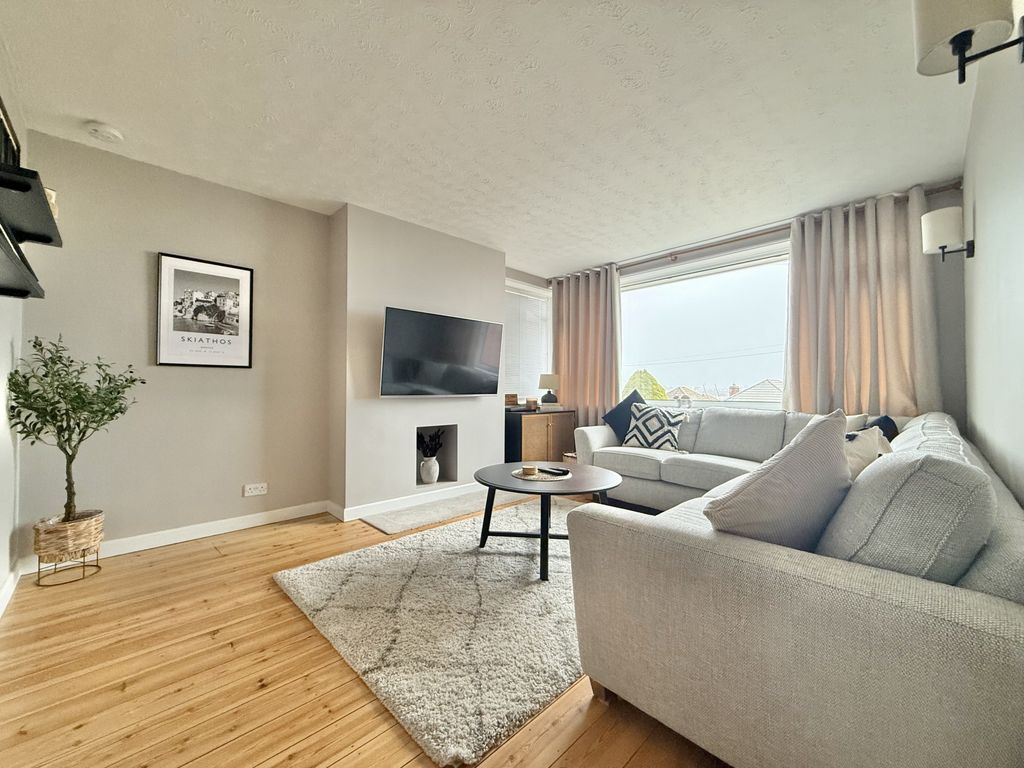 Property photo 2 of 30 Photo 3