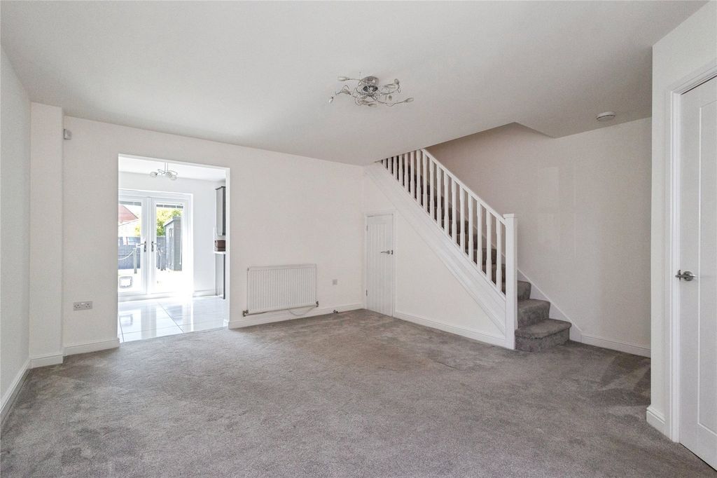 Property photo 3 of 17 Picture No. 53