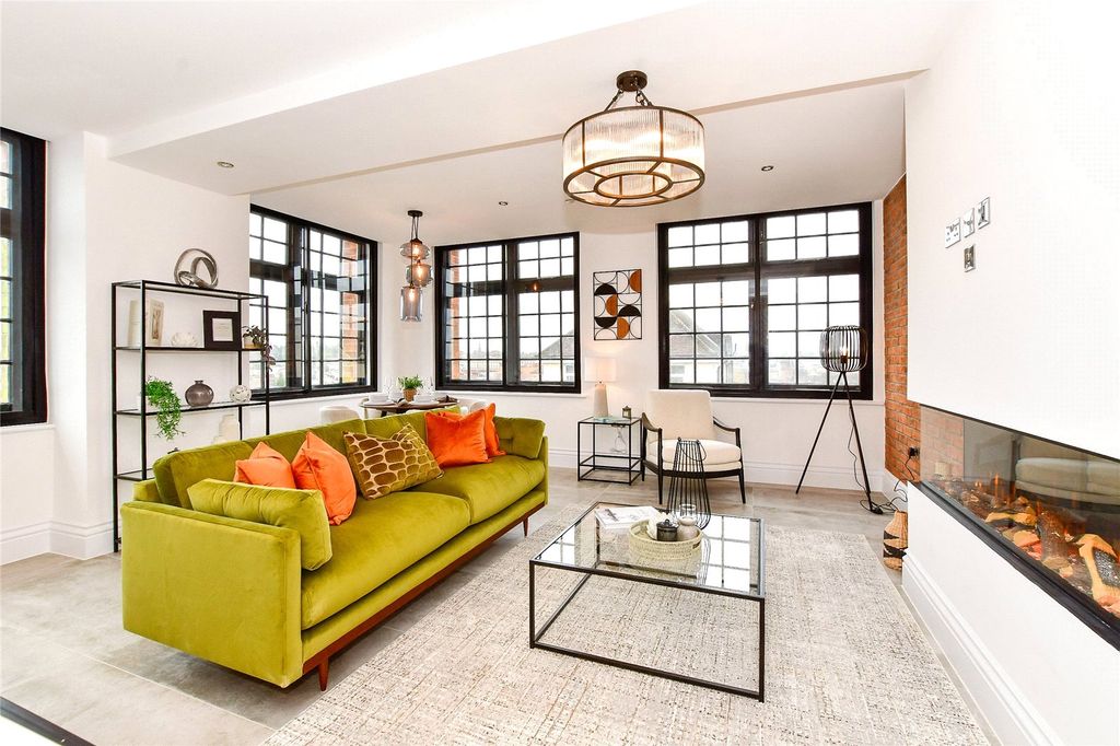 Property photo 1 of 11 Show Home Living