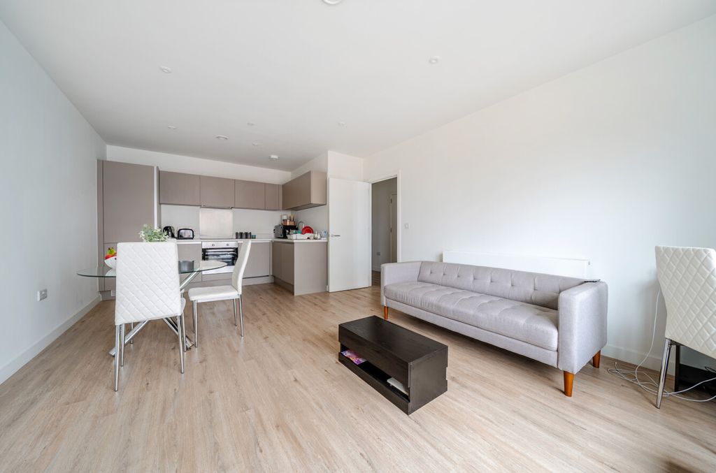 Property photo 3 of 9