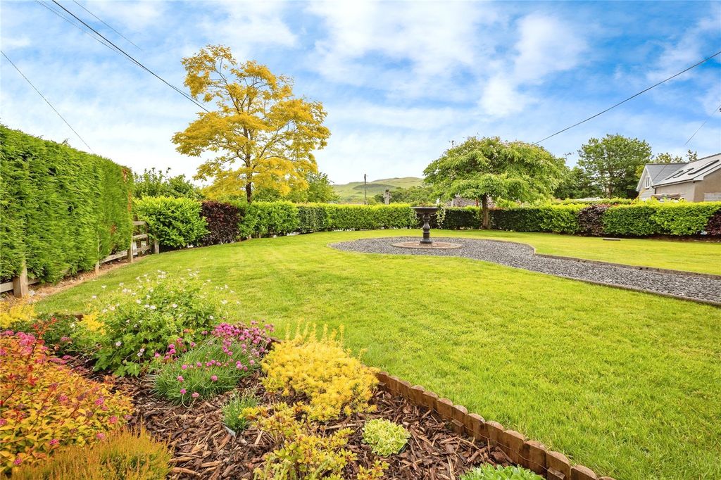 Property photo 3 of 32 Picture No. 05