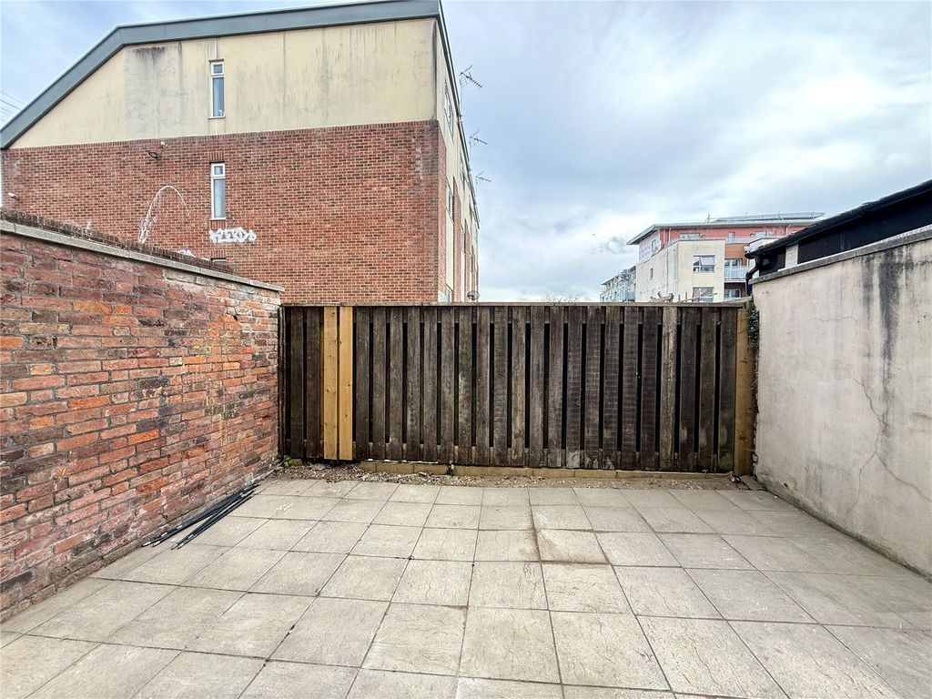Property photo 2 of 8 Picture No. 07