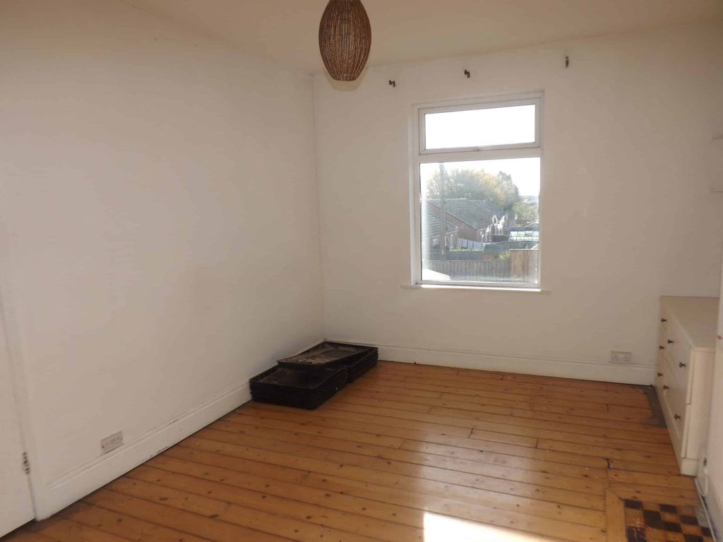 Property photo 2 of 15 Dscf8085 Min