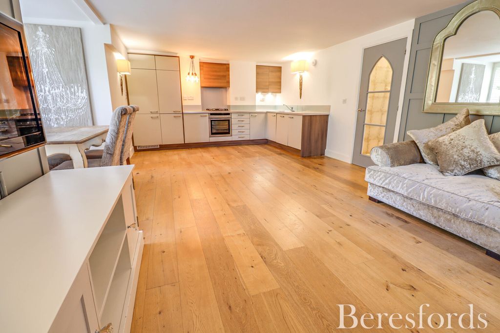 Property photo 3 of 19 Picture No. 09