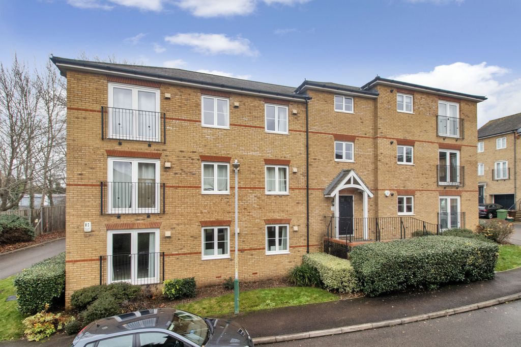 Property photo 1 of 9 2 Bed Furnished Luxury Apartment