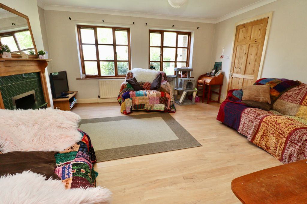 Property photo 3 of 17 Img_1592