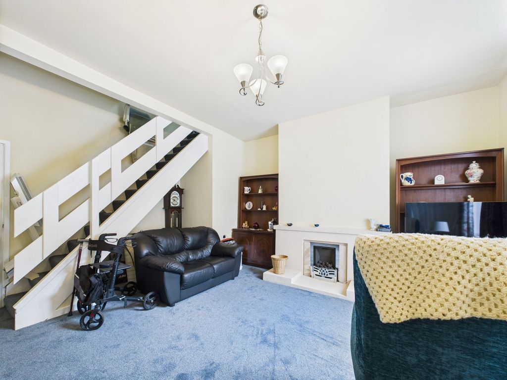 Property photo 3 of 16