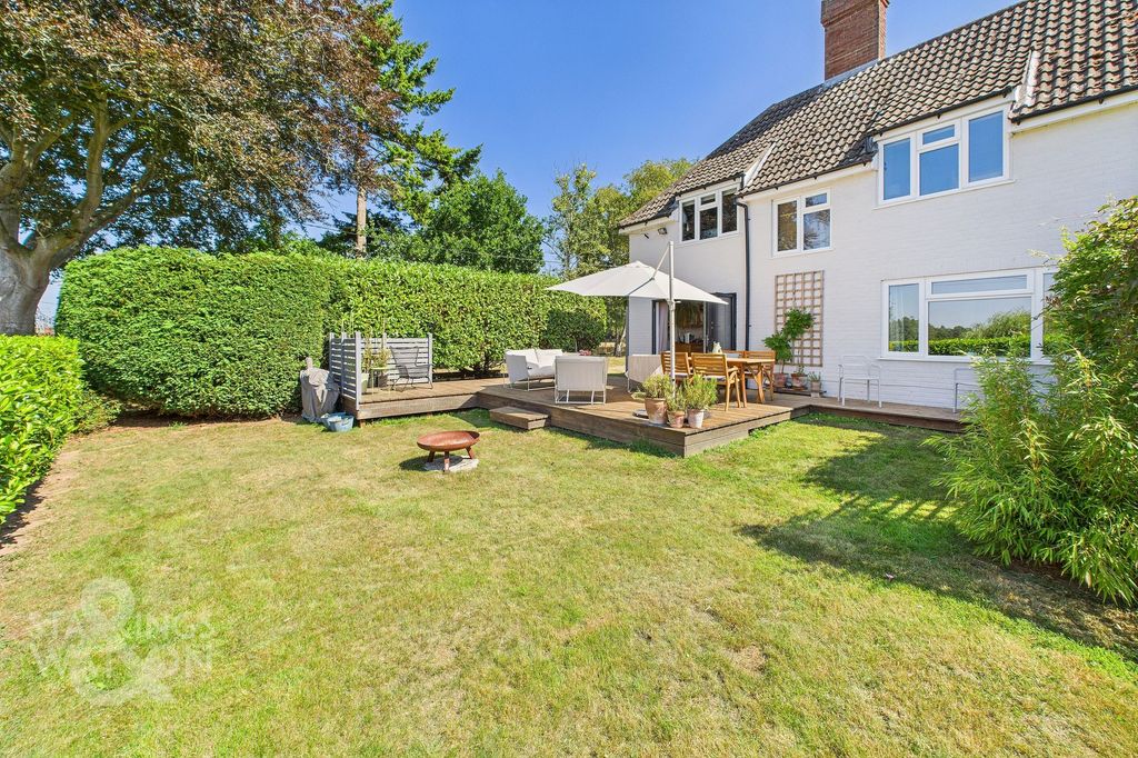 Property photo 3 of 55