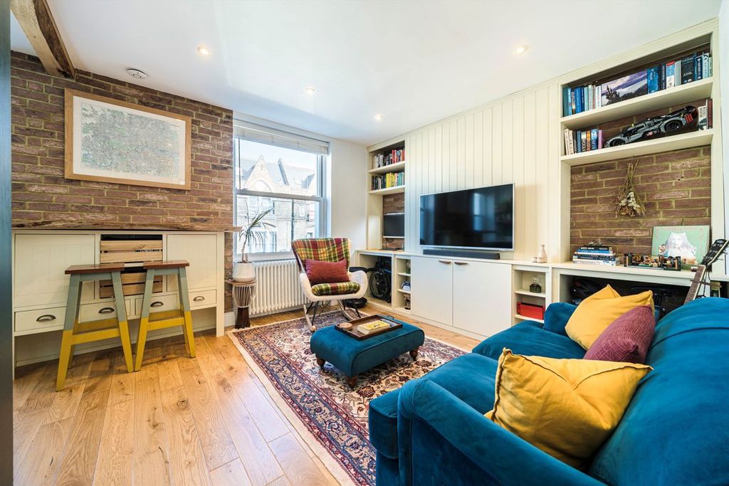 Property photo 1 of 7