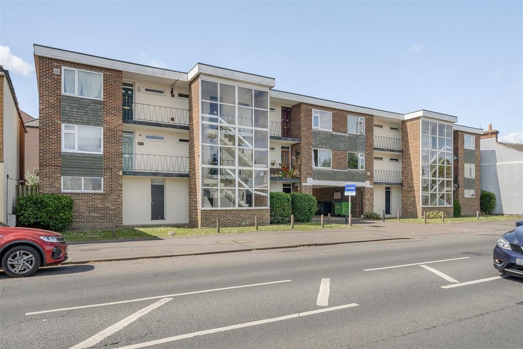 Property photo 1 of 11 Exterior