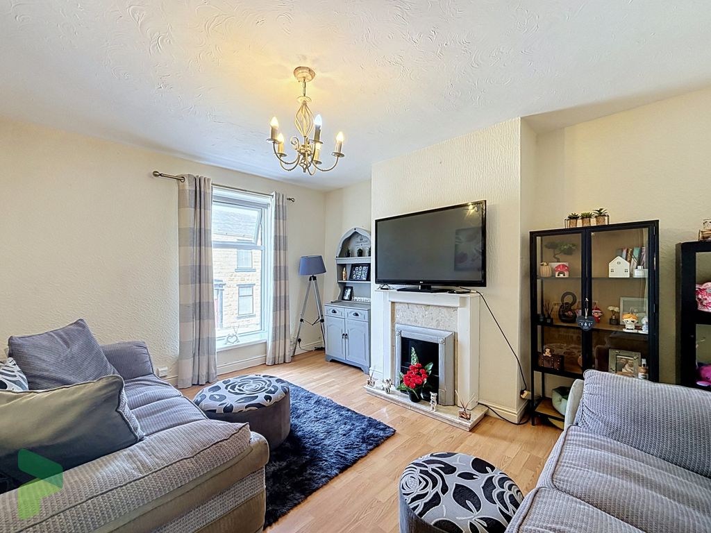 Property photo 3 of 12 Living Room