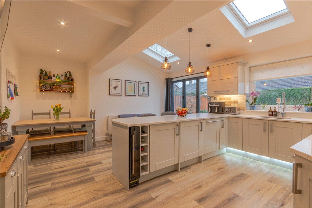 Property photo 2 of 15 Kitchen Diner