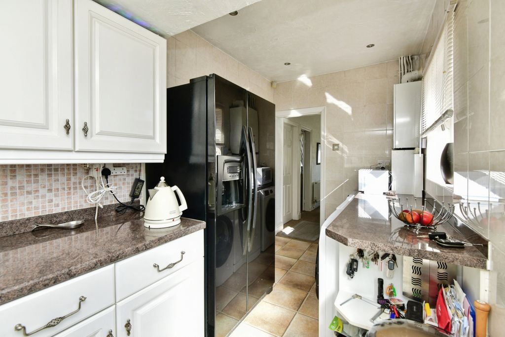 Property photo 3 of 15