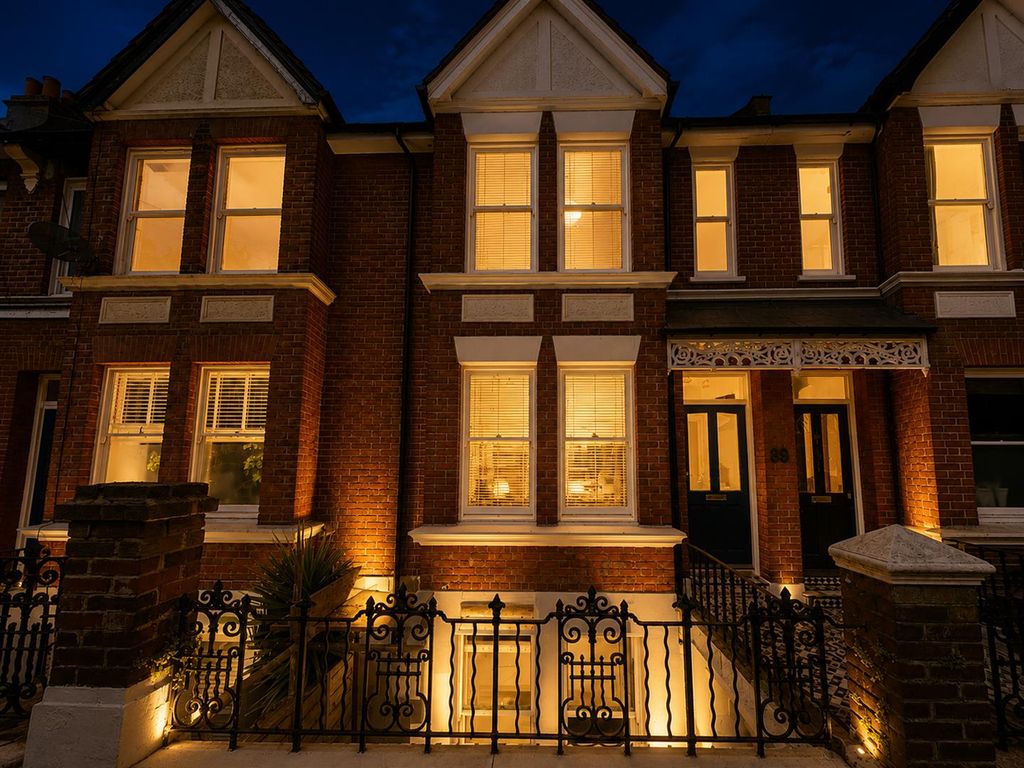 Property photo 1 of 17 1212.Png