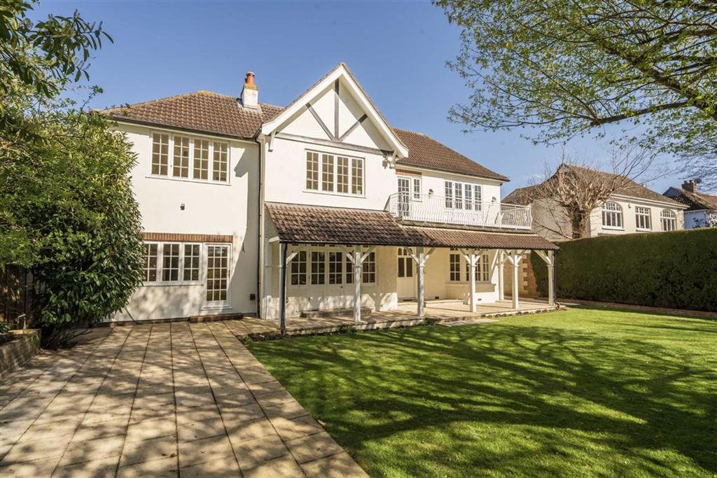 Property photo 1 of 13