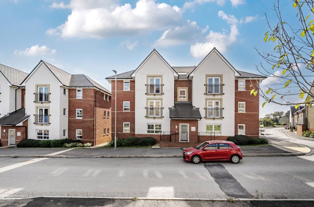 Property photo 3 of 10 1357685-19-68cd5B...