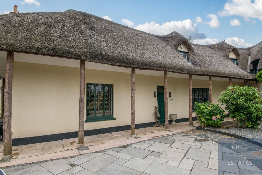 Property photo 1 of 15