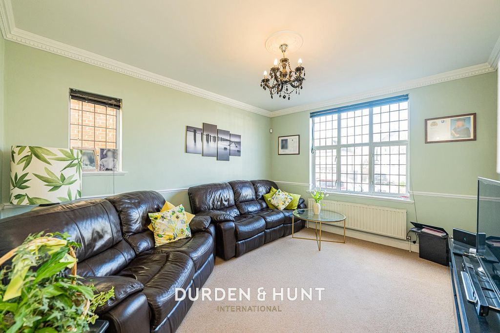 Property photo 2 of 28 Slewins-15.Jpg