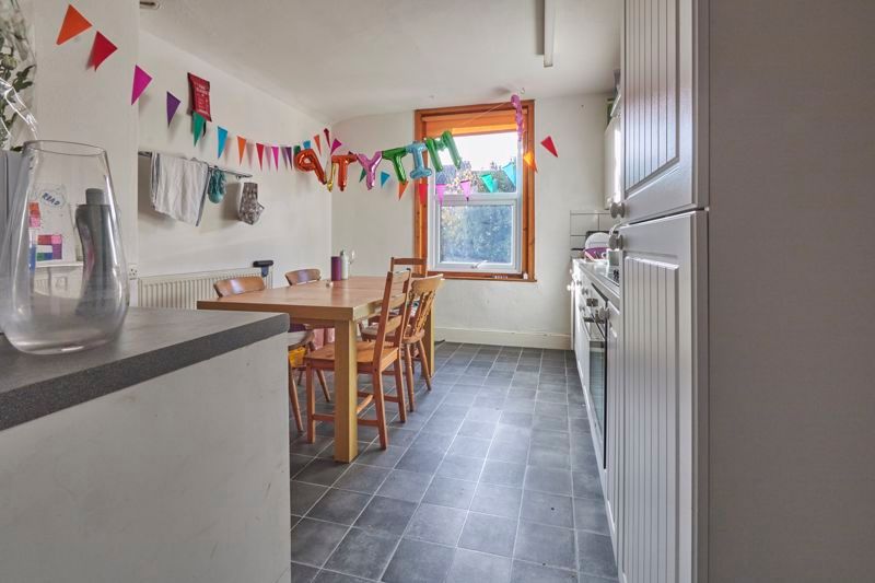 Property photo 3 of 12 Kitchen Diner