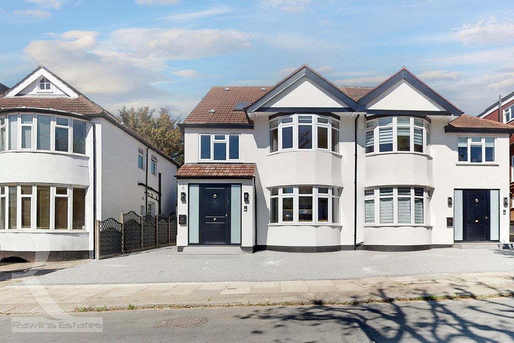 Property photo 2 of 15