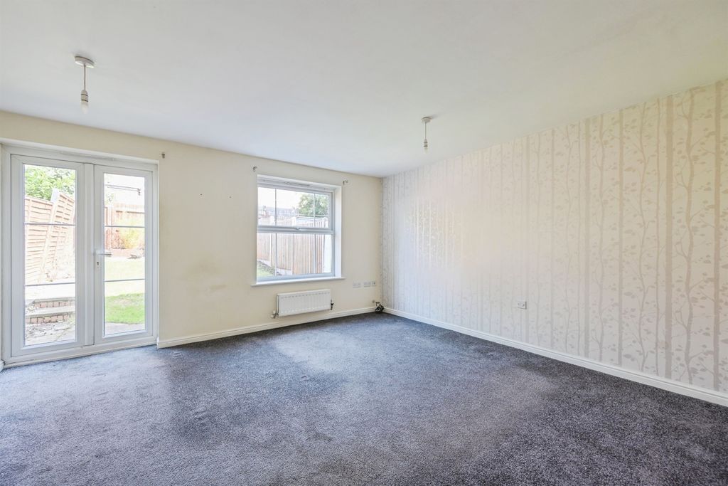 Property photo 3 of 16 Lounge Diner: