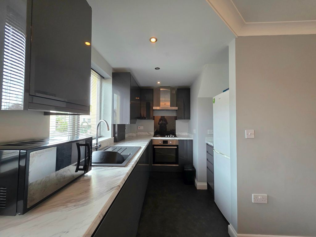 Property photo 2 of 9 Image