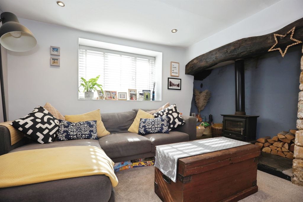 Property photo 3 of 16