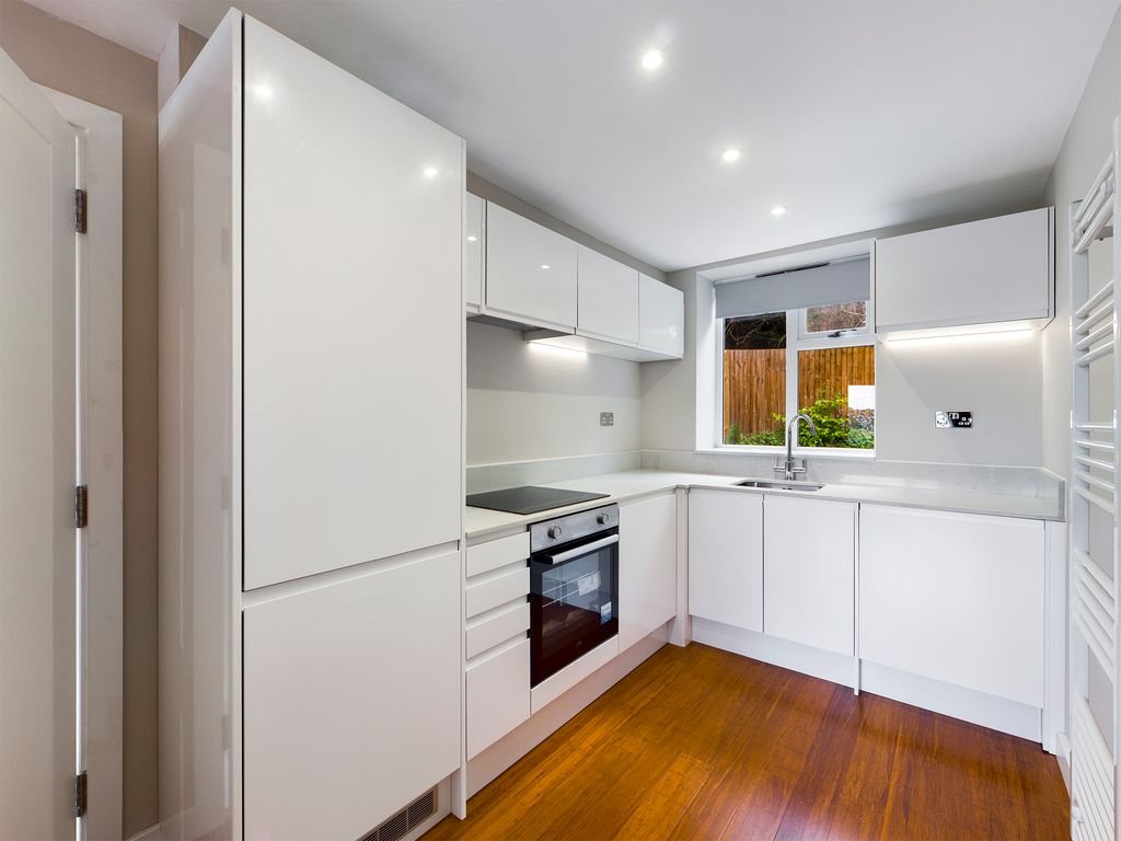 Property photo 2 of 7 Cam00080P1-Pr0367-Still04