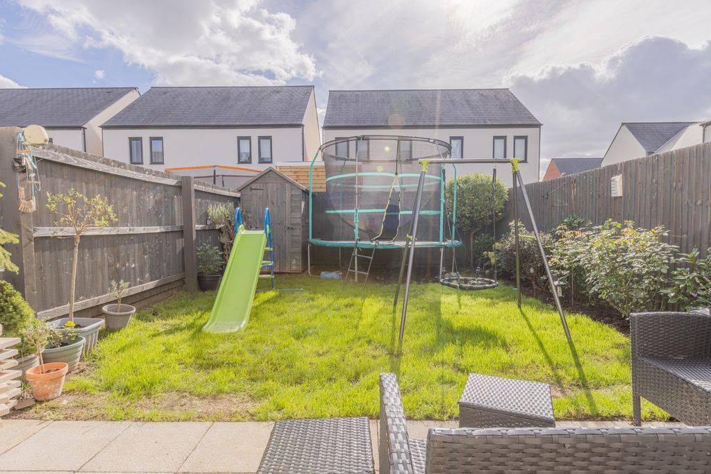 Property photo 3 of 23 Ap6A4179-Hdr