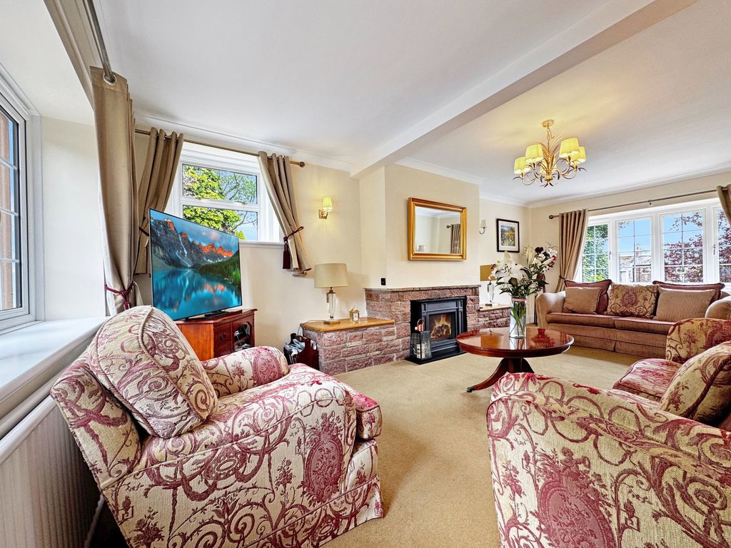 Property photo 3 of 37