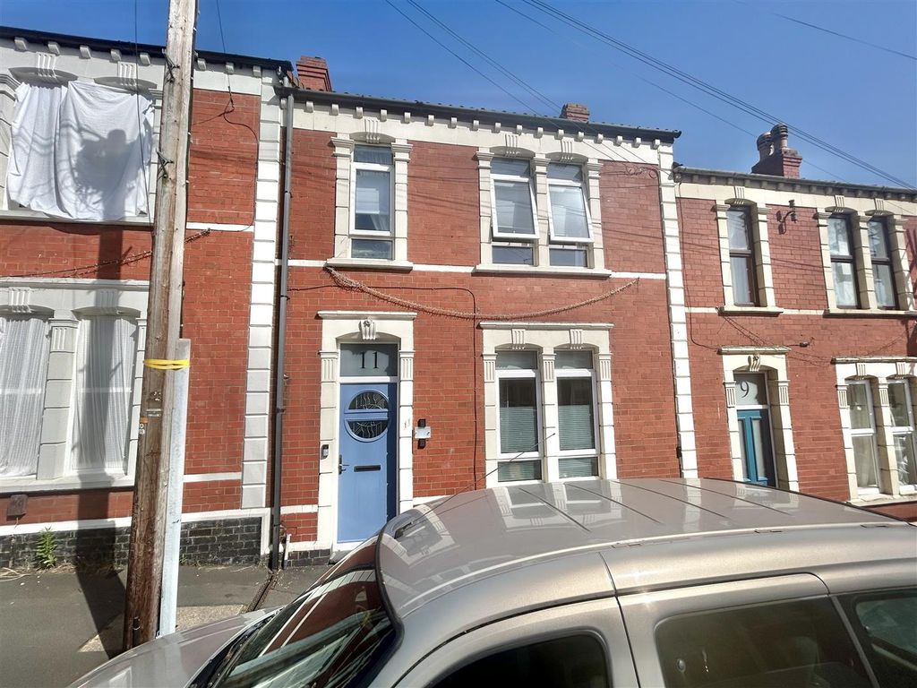 Property photo 1 of 22