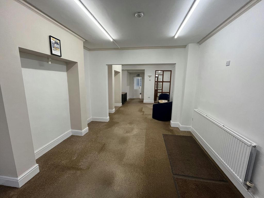 Property photo 3 of 8 Img_0785.Jpg