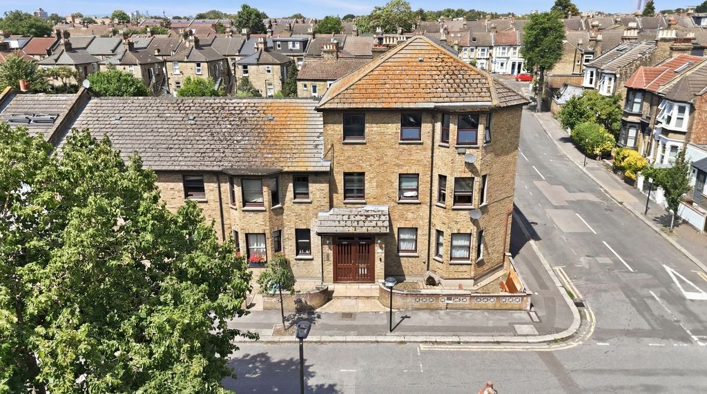 Property photo 1 of 7