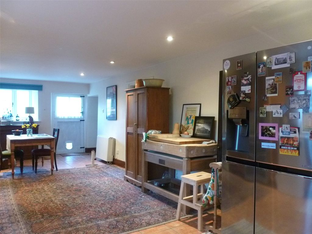 Property photo 3 of 19 Picture No. 10