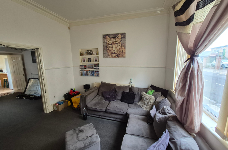 Property photo 3 of 8