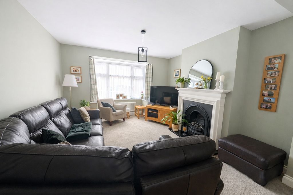 Property photo 2 of 12 Picture 2