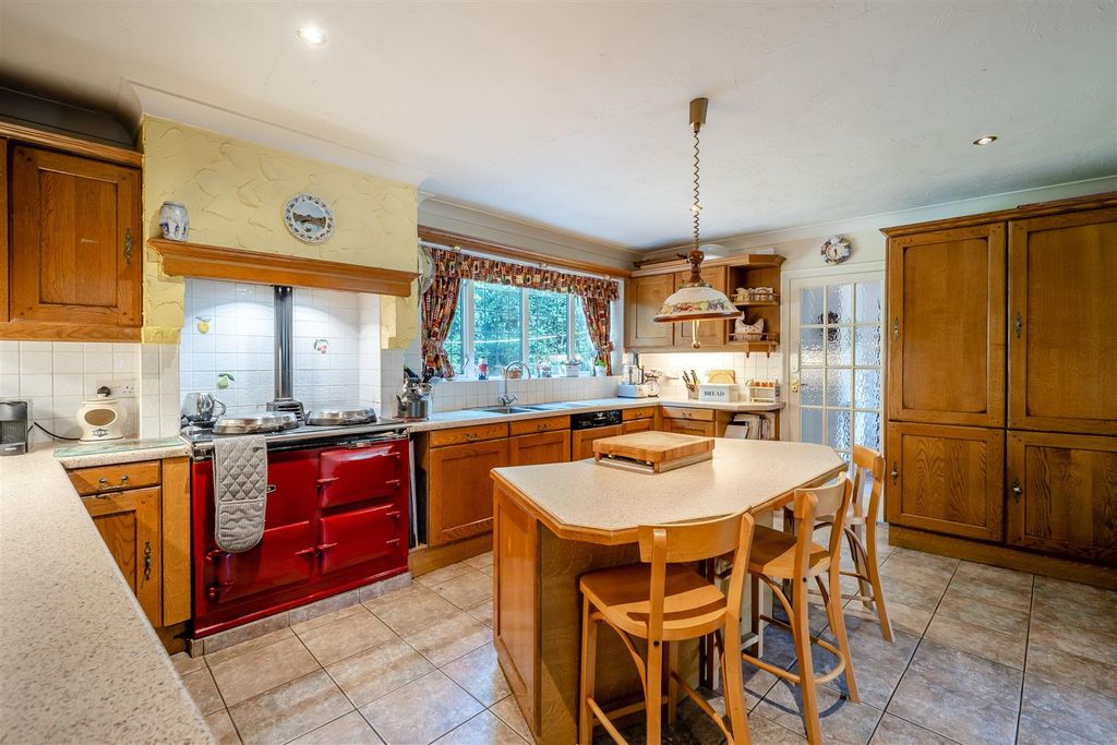 Property photo 2 of 57 8645743-Interior03.Jpg
