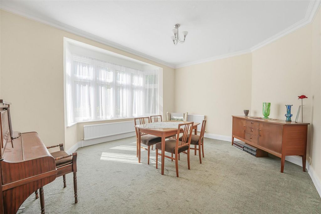 Property photo 3 of 13 Dining Room