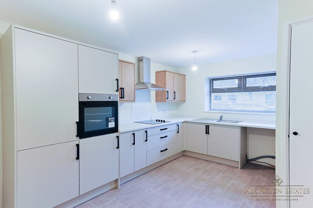 Property photo 3 of 10 4719475