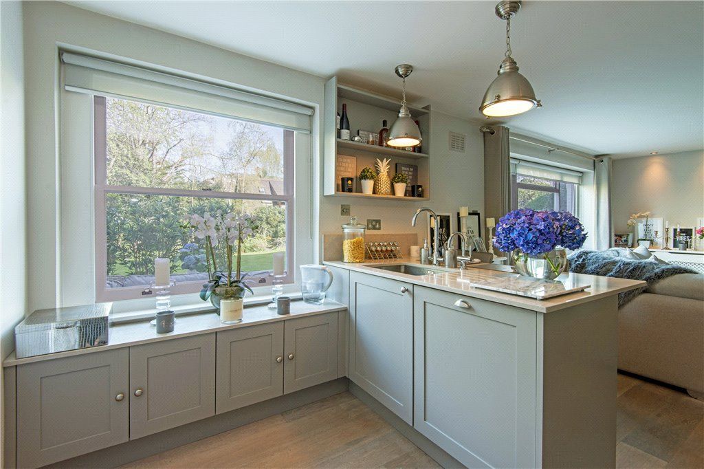 Property photo 2 of 9 Picture No. 12