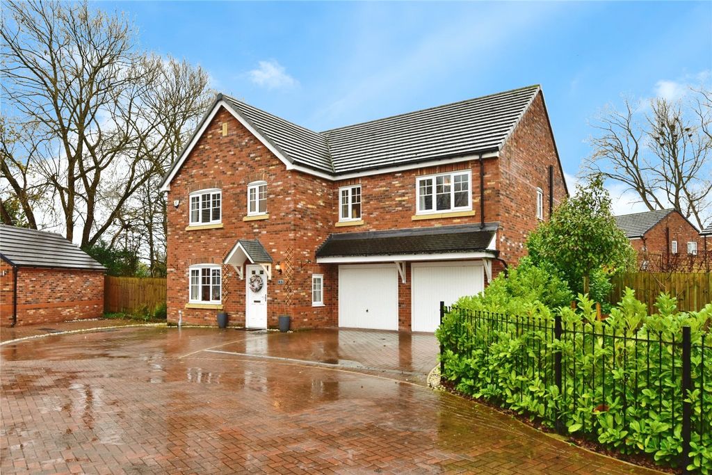 Property photo 2 of 27 Picture No. 31