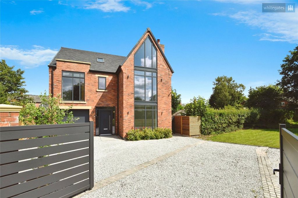 Property photo 2 of 30 Picture No. 96
