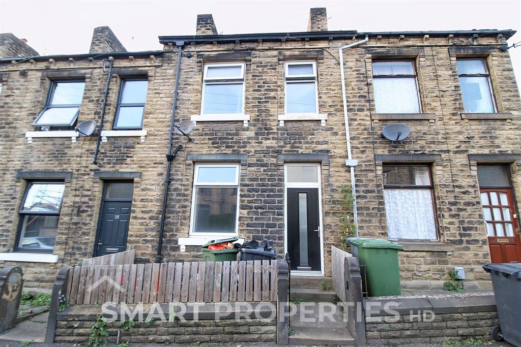 Property photo 1 of 9 Exterior