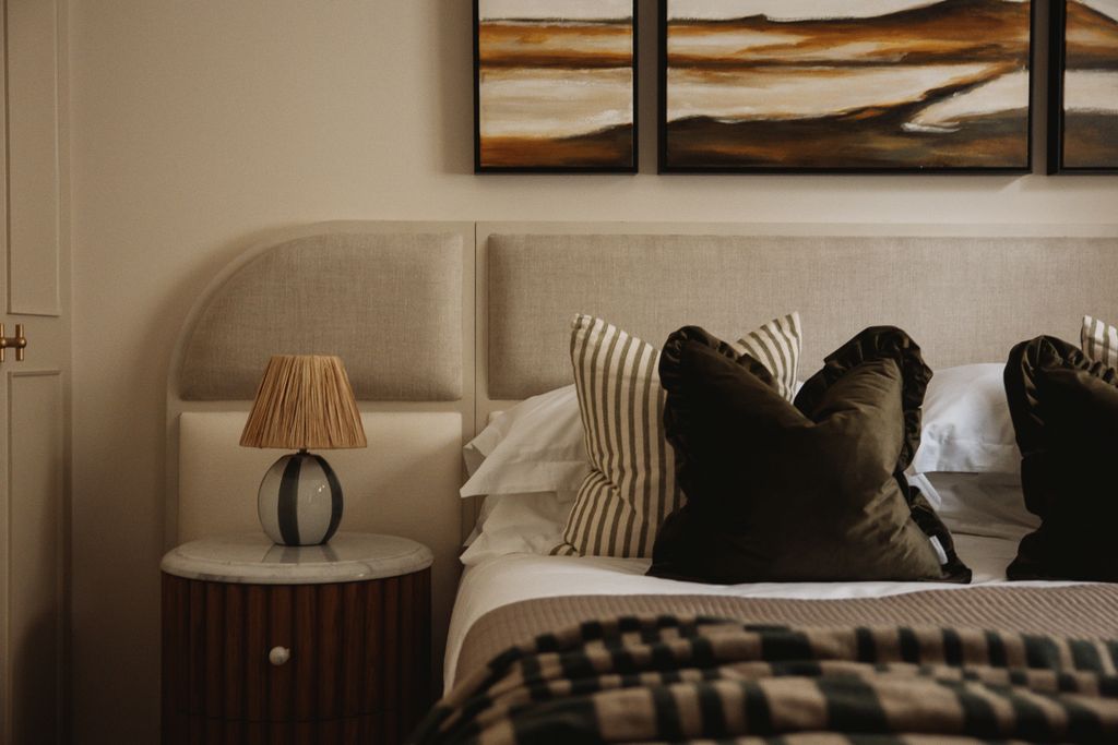 Property photo 2 of 18 Property