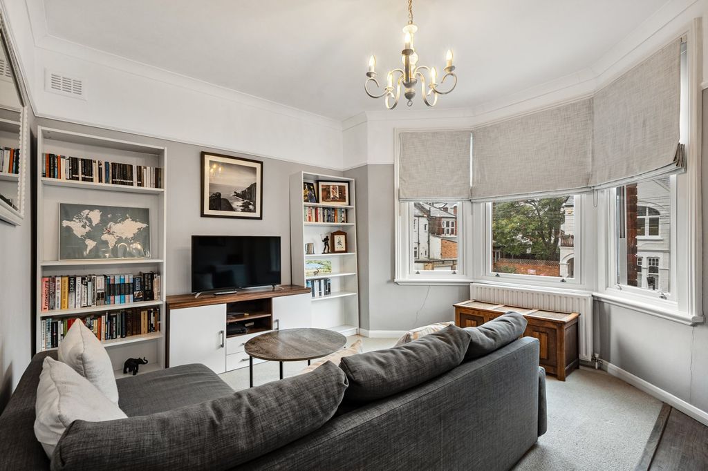 Property photo 1 of 6