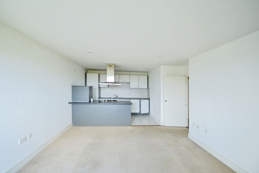 Property photo 2 of 8 Pbox-Img.Jpg