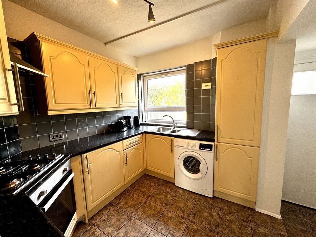 Property photo 3 of 10 Photo 3