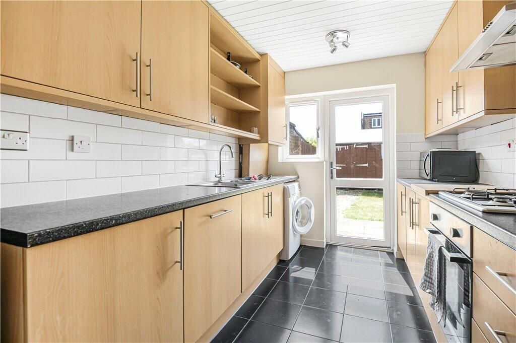 Property photo 1 of 11 Image