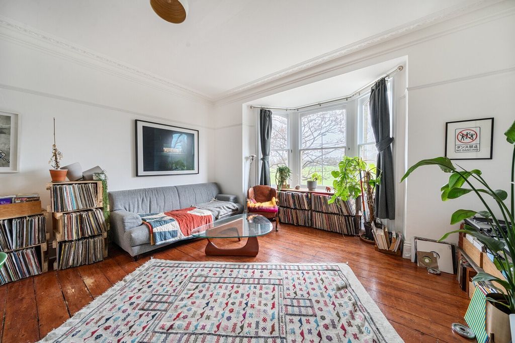 Property photo 1 of 21 Picture No. 12